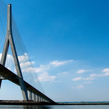 Ibis Styles Centre Historique מלון הונפלר