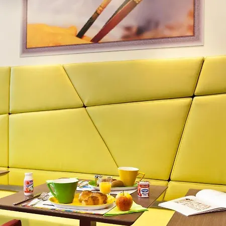 Hotel Ibis Styles Centre Historique 3*