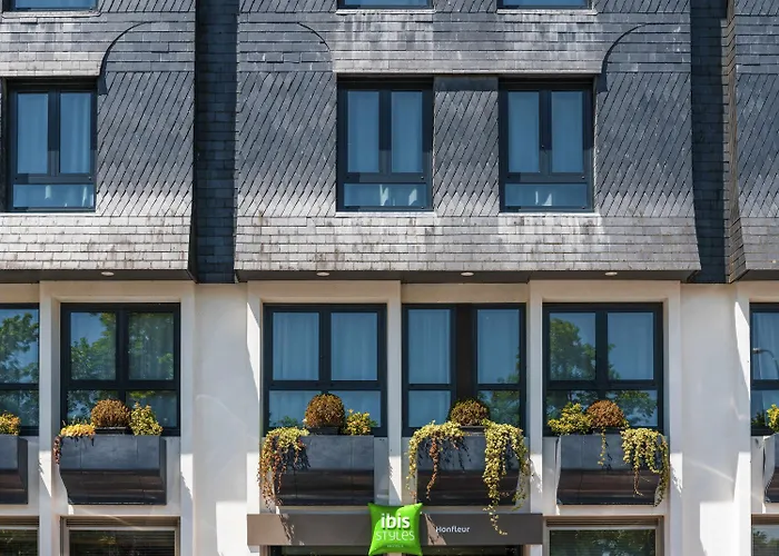 Hotel Ibis Styles Centre Historique 3*